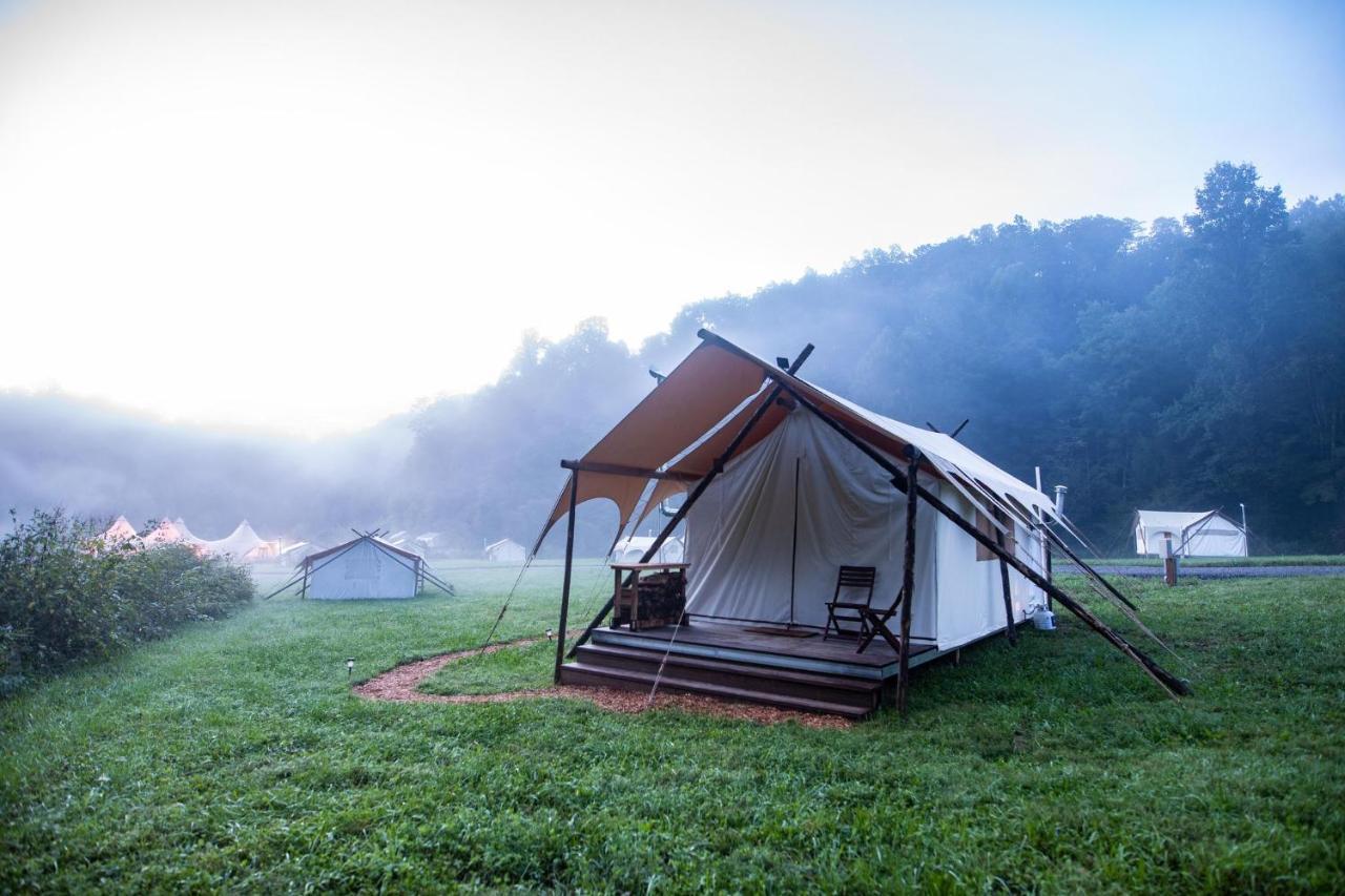 Hotel Under Canvas Great Smoky Mountains Pigeon Forge Esterno foto